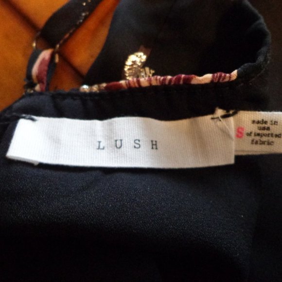 NWT Lush Black Floral Print Tie-Front Skater Dress M - Picture 4 of 11